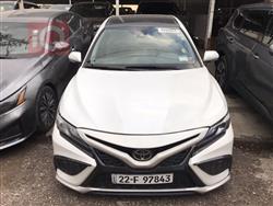 تۆیۆتا کامری